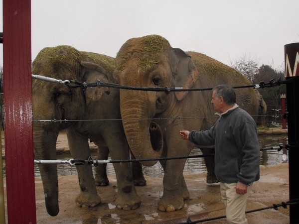 Conoce a... Mario, Encargado General del Zoo